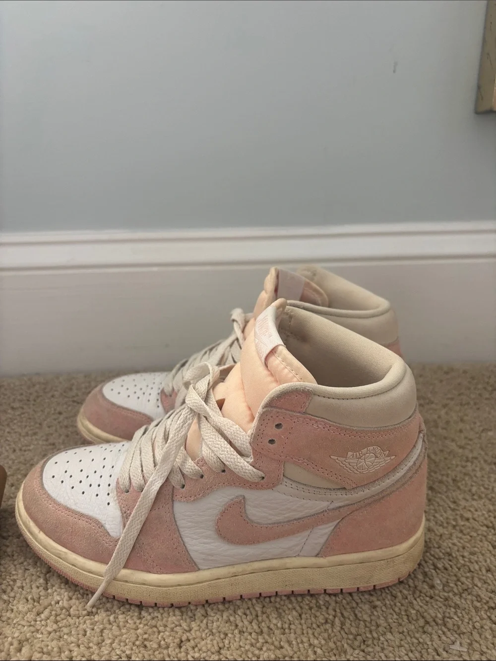 Nike come pink
